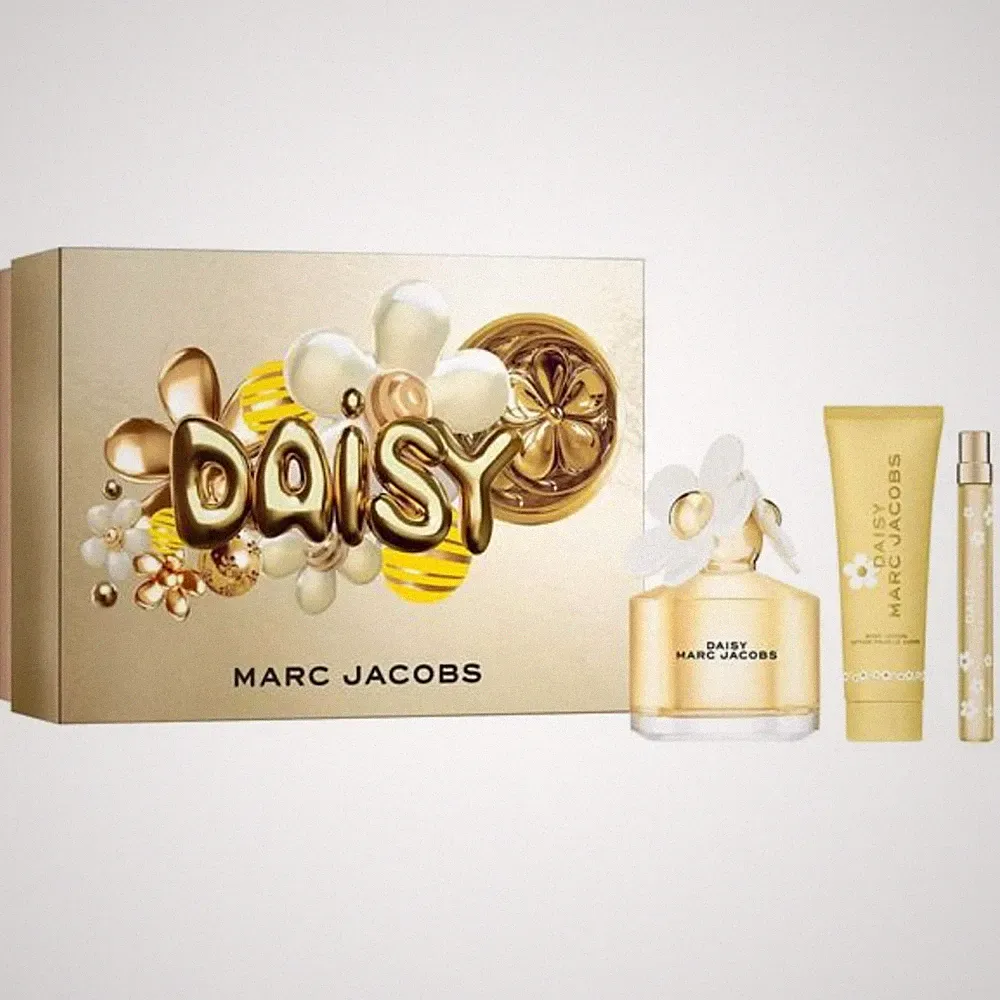 Marc Jacobs Daisy Fragrance for Women 3 Piece Gift Set.